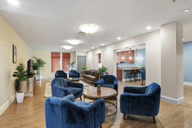 Aqua Condominiums unit 1016, Long Beach, CA 90802 - photo 5