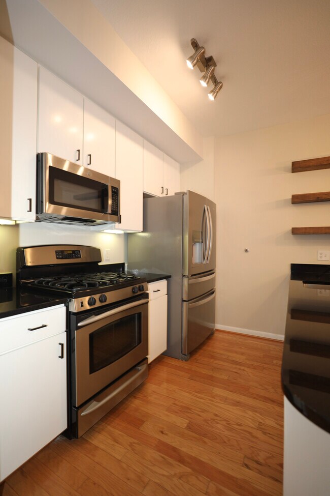 1001 L St NW Unit 704, Washington, DC 20001