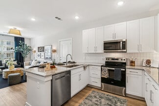 91 Market St, Bethlehem, GA 30620