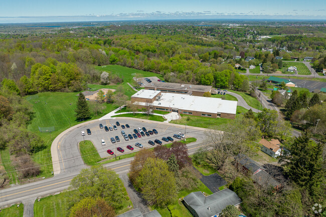 Split Rock Elementary is in a rural setting.