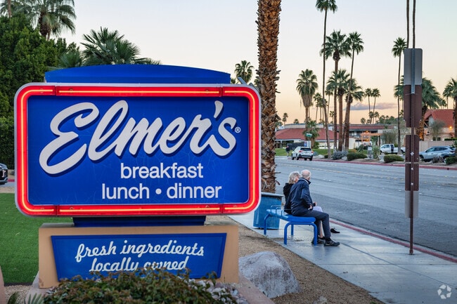 Andreas Hills residents enjoy fresh local comfort food at Elmer's along with many other fine dining options.
