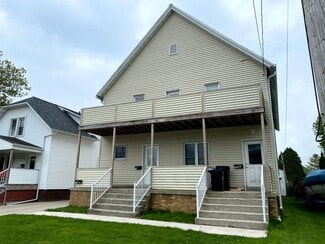 1307 Marshall St, Manitowoc, WI 54220