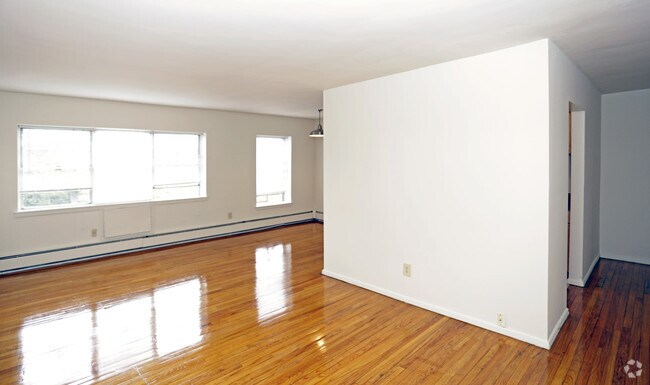Saint James Apartments, Bergenfield, NJ 07621 - photo 5