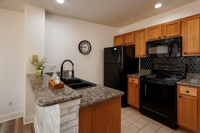 2221 San Vittorino Cir unit ID1222853P, Kissimmee, FL 34741 - photo 7