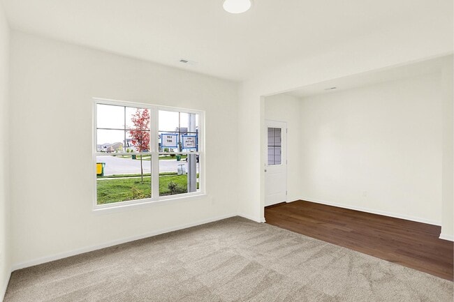 5853 Fair Oak Cir, Brownsburg, IN 46112 - photo 2