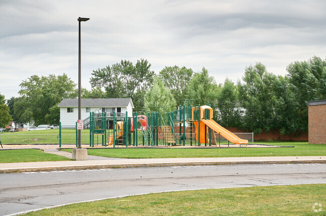 David B. Crane Elementary School has 55% of students receiving free or reduced lunch.
