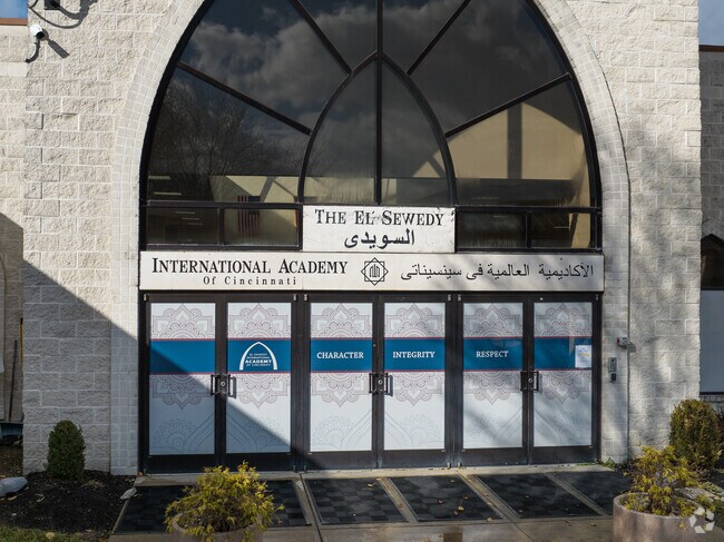 International Academy Of Cincinnati
Private Pre-K, Elementary, Middle School.
Westchester, Ohio