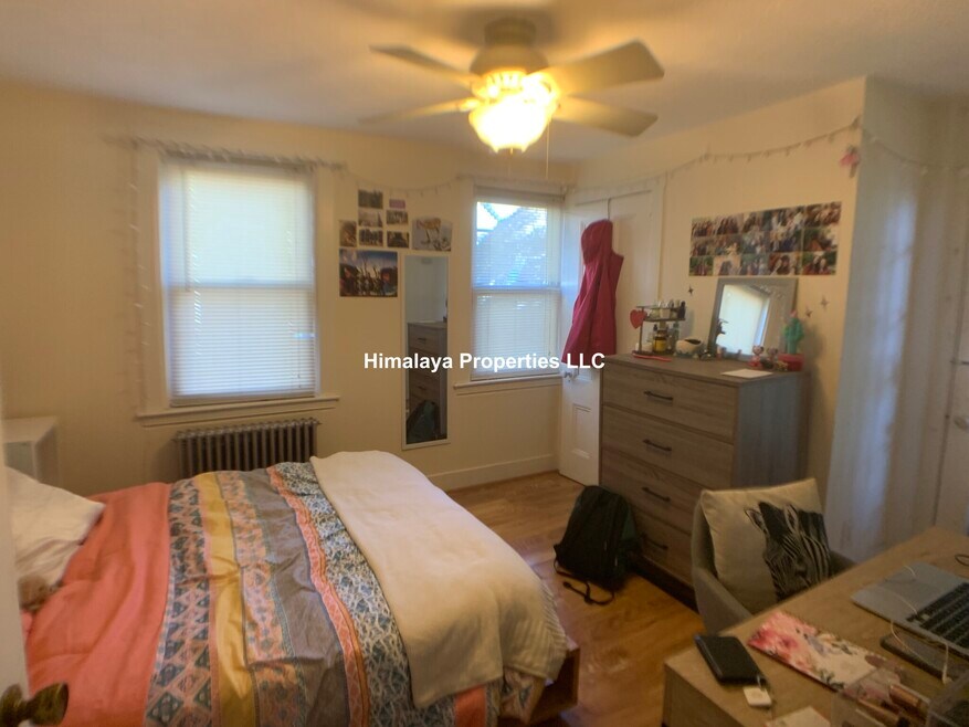 29 Capen St unit 2, Medford, MA 02155 - photo 1