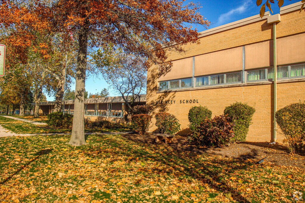 McKinley Elementary School serves students in the Lasalle County community.