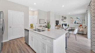 813 Pinhoti St, Johnson City, TN 37604
