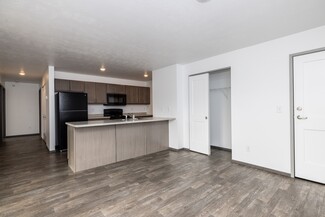 7412 E 26th St, Sioux Falls, SD 57110