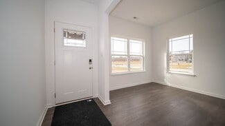 7872 Magnolia St, New Palestine, IN 46163