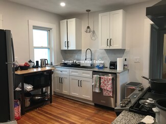 21 Renfrew St Unit 1, Medford, MA 02155