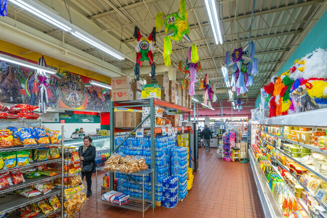 Supermercado y Panaderia LomaBonita serves the grocery needs of many residents.