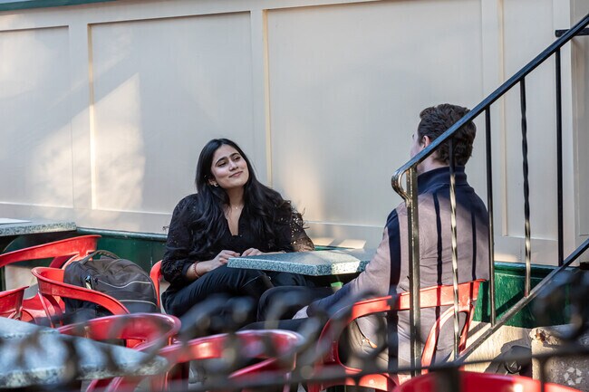 Potter offers limited dining options, but residents enjoy the many restaurants of State College.