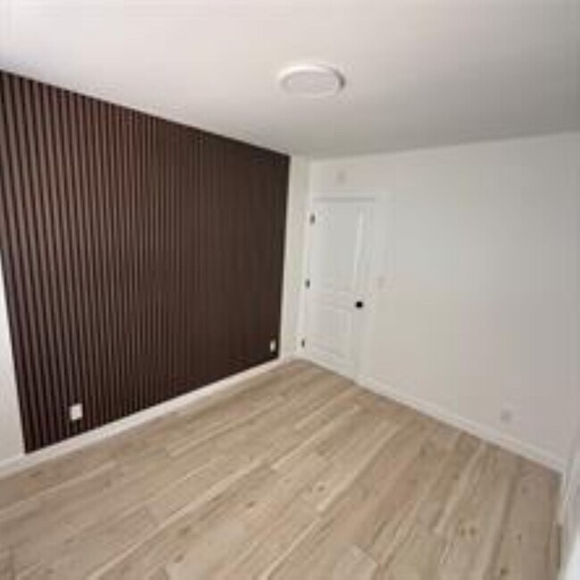 1827 N Dixie Hwy unit 2, Fort Lauderdale, FL 33305 - photo 5