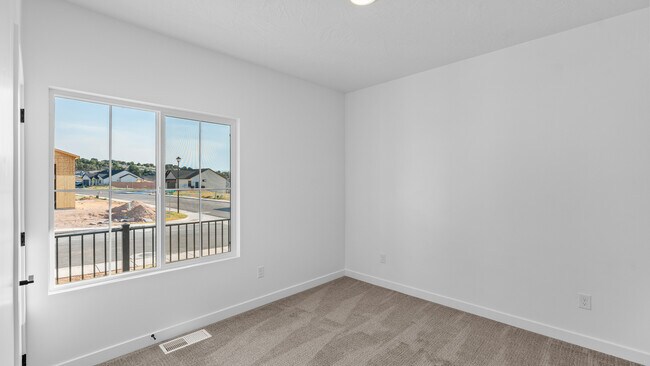 573 S Foundation Trail, Cedar City, UT 84720 - photo 4