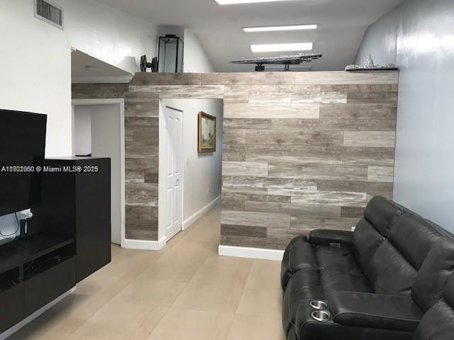 11465 NW 87th Place, Hialeah, FL 33018 - photo 5