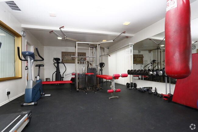 Horace Heidt Estates, Sherman Oaks, CA 91423 - photo 6