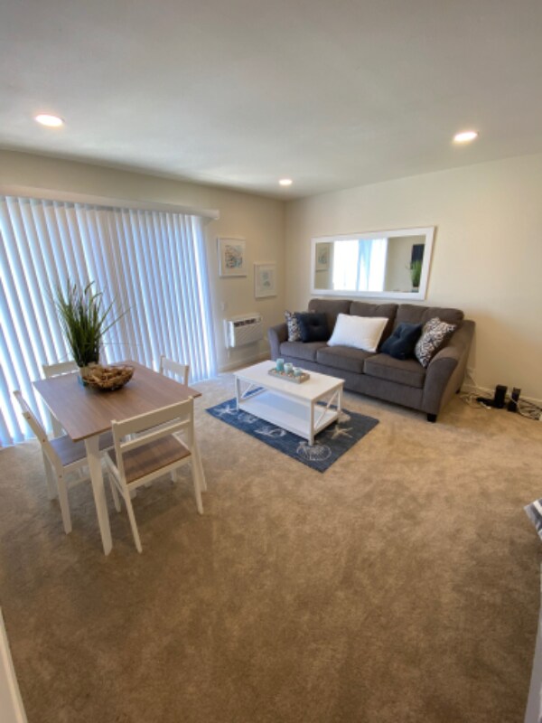 1337 Caminito Gabaldon unit H, San Diego, CA 92108 - photo 2
