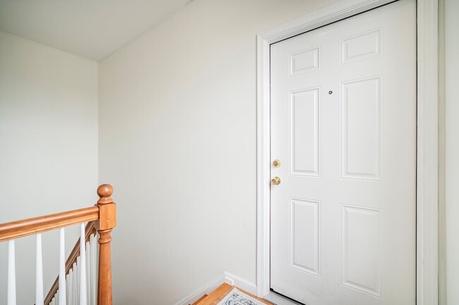13 Oak St unit 2, Bayonne, NJ 07002 - photo 4