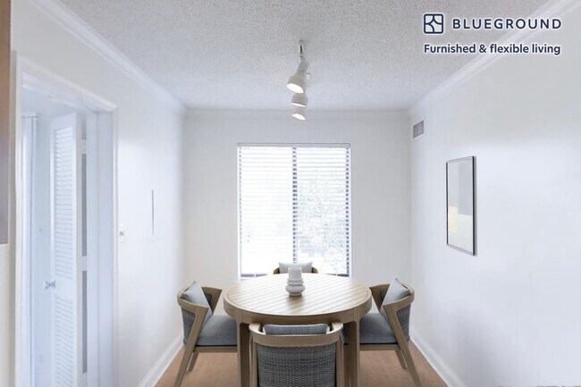 4100 Massachusetts Ave NW unit FL13-ID5387A, Washington, DC 20016 - photo 4