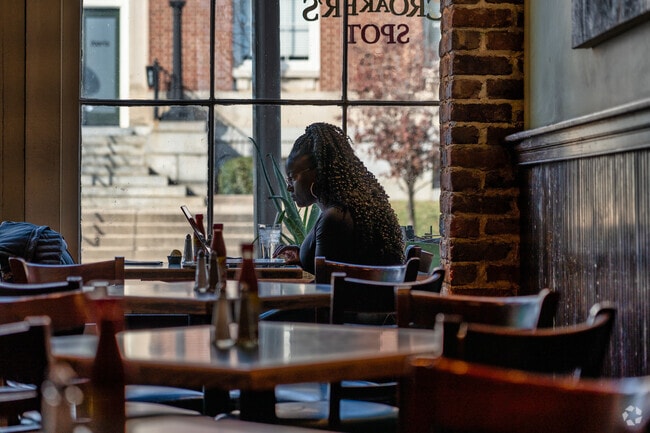 Enjoy your mobile office as you grab a coffee or bite to eat at one of Manchesters eateries.