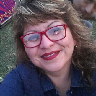 Yolanda Flores