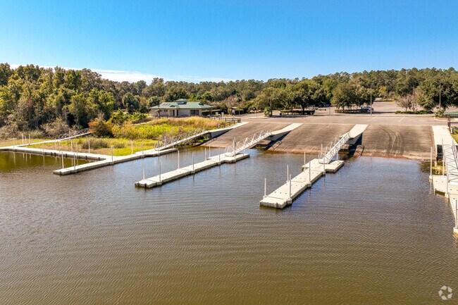 A dockside view of Carney Island boat ramp on Lake Weir.