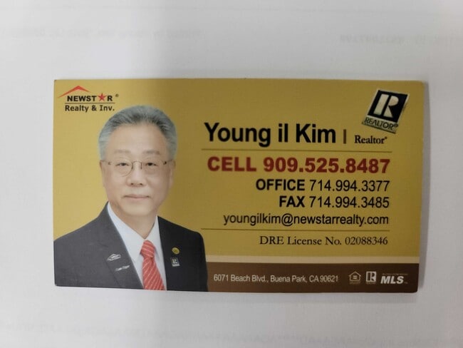 Agent Photo