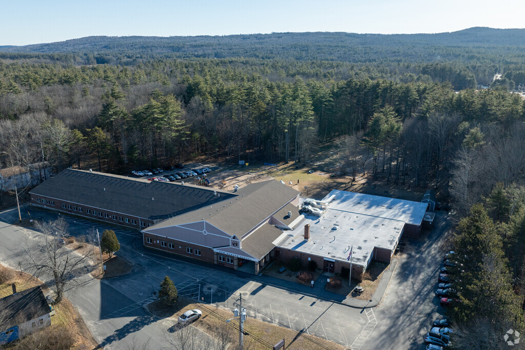 New Durham Elementary School is a public school in Strafford County that serves grades PK-6.