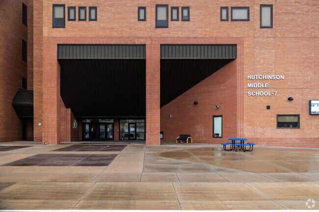 Hutchinson Middle School 7 is a popular schooling option in central Hutchinson.