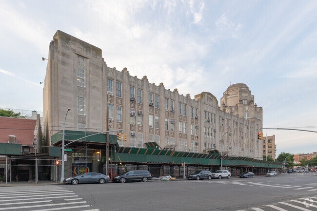 Bronx Envision Academy in The Bronx has extended community ties.