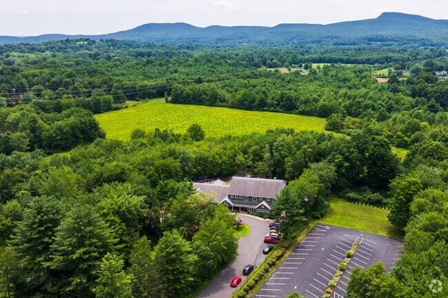 Amherst Montessori School 
challenges and inspires students to be engaged and curious learners.