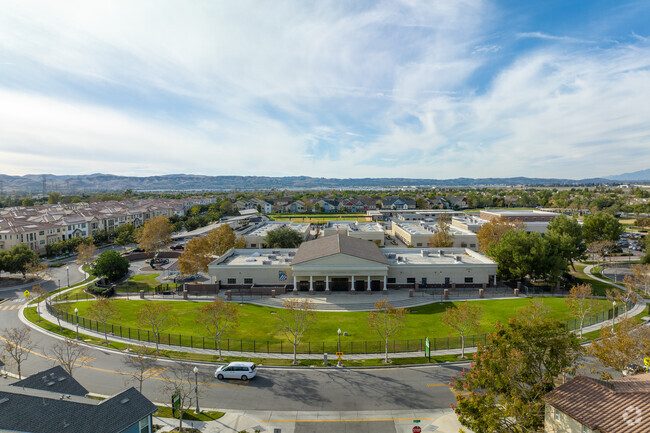 Cal Aero Preserve Academy is a highly rated school in Corona.
