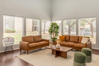 4602 54th St, Lubbock, TX 79414