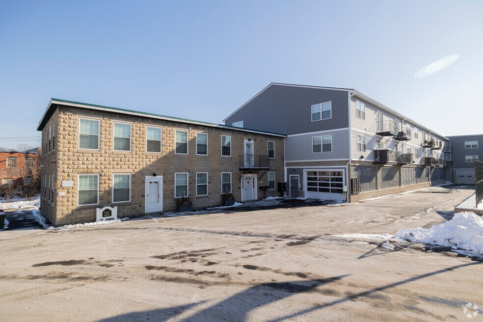 Arrowpoint at South Grove - Bradford MA, Haverhill, MA 01835 - photo 1
