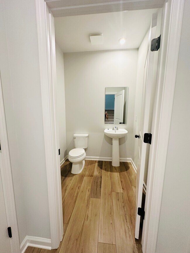 853 York Aly, Acworth, GA 30102 - photo 4