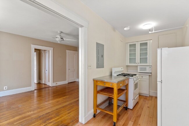 1607 Commonwealth Ave unit 12A, Brighton, MA 02135 - photo 6