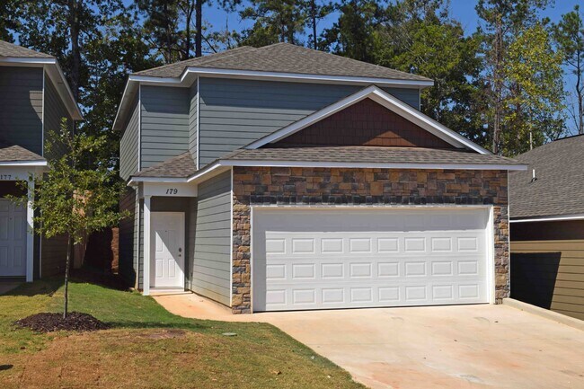 Summit Pointe Villa - Two Story