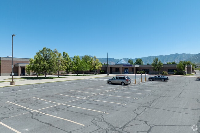 Northlake Elementary School is located in the Tooele neighborhood.