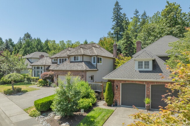 Some Education Hill streets feature large PNW craftsman homes.