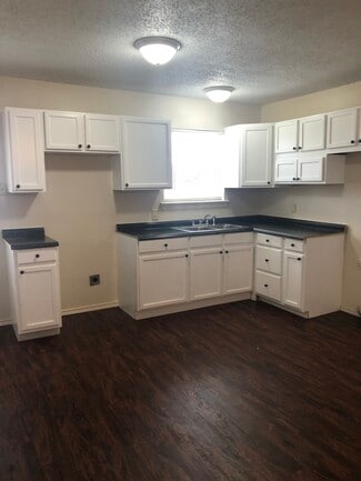 302-360 Fouts Ave, Duncanville, TX 75137