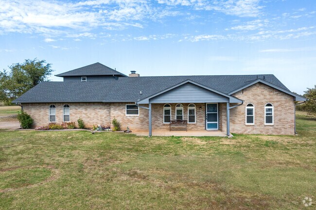 Sitting on large pieces of land, midcentury brick ranches are appealing to many home buyers.