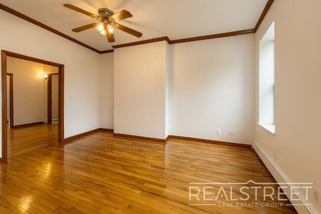 376 Kosciuszko St unit 3, Brooklyn, NY 11221 - photo 6