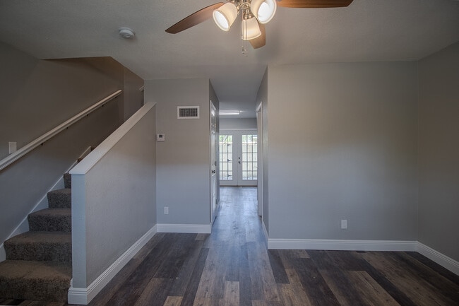 339 Park Row Ave 1-4 unit 3, Long Beach, MS 39560 - photo 2