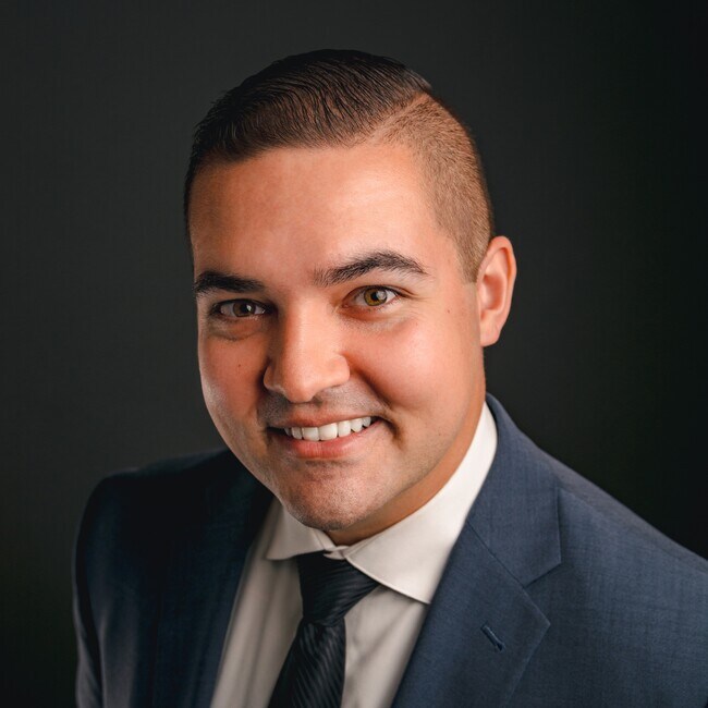 Agent Photo