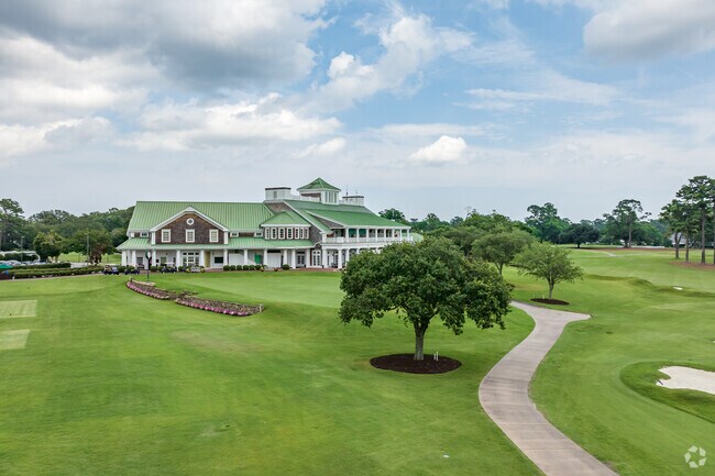 The Cape Fear Country Club sits just west of Forest Hills South.