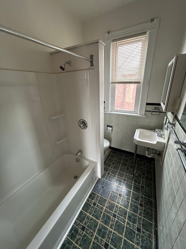 1381 Union St unit 2, Schenectady, NY 12308 - photo 4