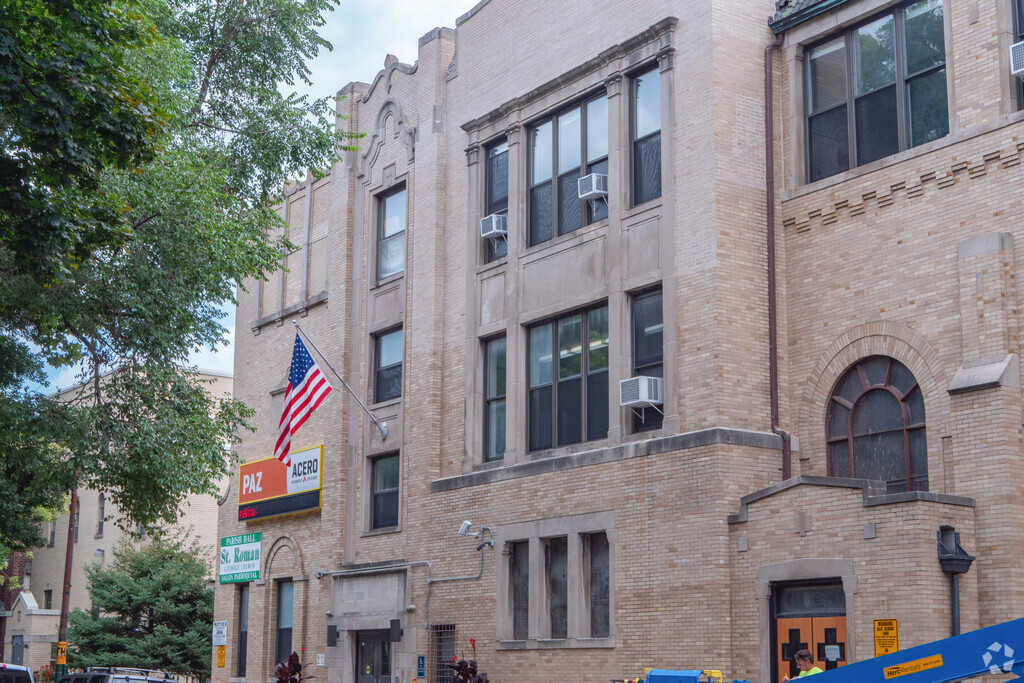 Acero - Octavio Paz Elementary School building in Little Village.
